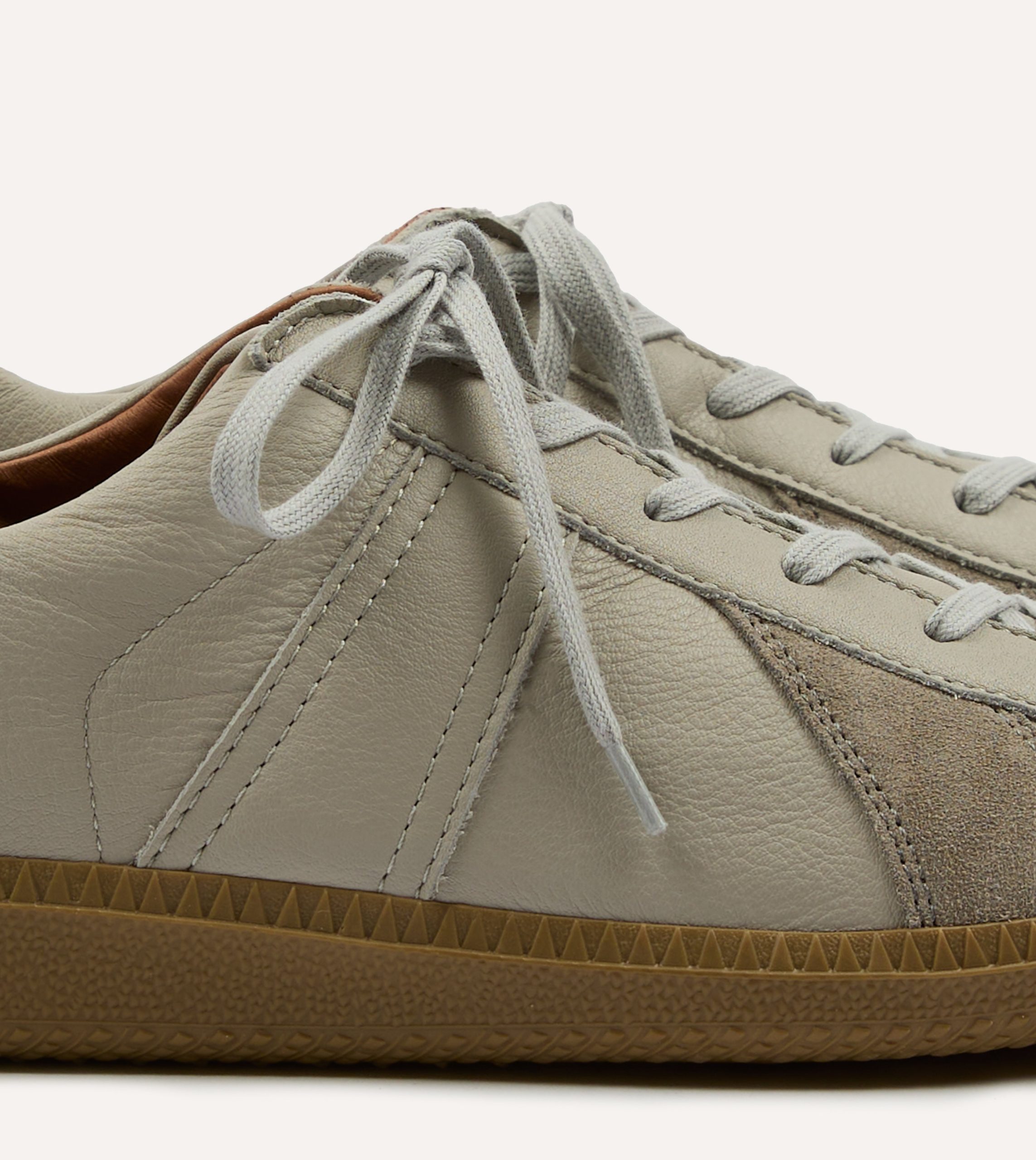 Reproduction of Found Grey Germany Military Trainer - Image 3