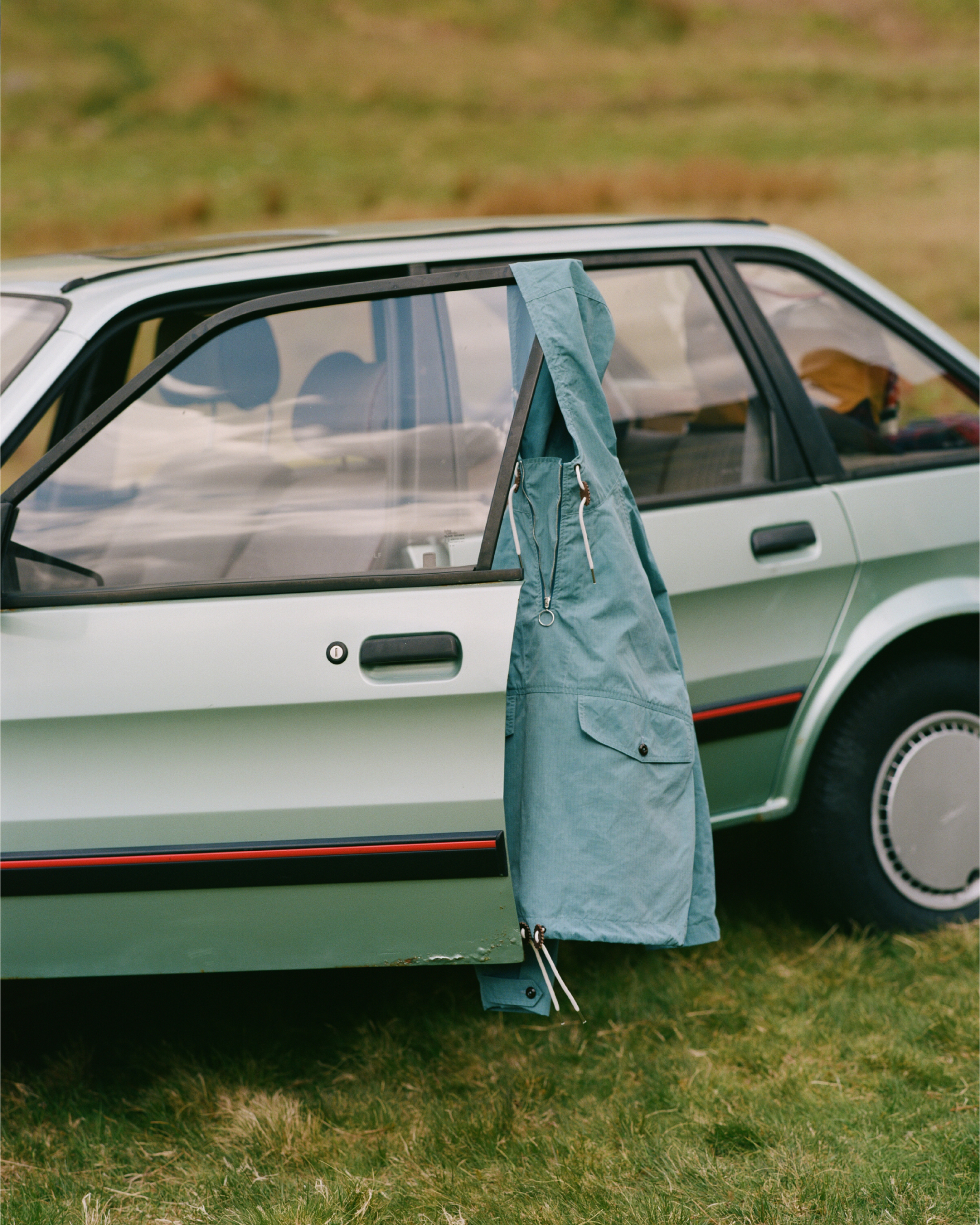 Drake's and New Balance Waxed Cotton-Nylon Hiking Cagoule - Image 8